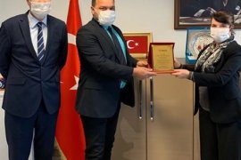 Karşıyaka Nüfus Müdürlüğü'ne ödül...