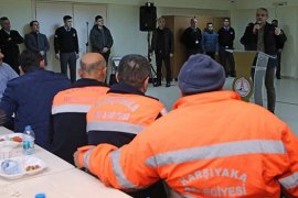 Başkan Akpınar temizlik işcileriyle kahvaltı yaptı