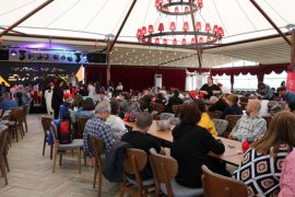 Başkan Tugay koruyucu ailelerle buluştu