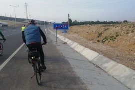 Bostanlıspor'un bisikletçileri pazar gezmelerine devam...