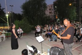 Bostanlılılar müzikle coştu…