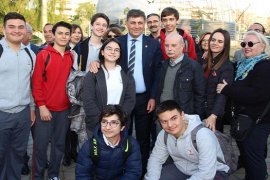 Dr. Cemil Tugay, Bostanlılılarla bütünleşti...