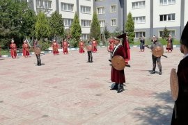 Karşıyaka Mehteran Bölüğü görücüye çıktı...