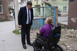 Doktor Başkan mahalle mahalle geziyor…