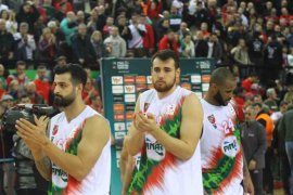 Adem Bona: Nijerya’da önce futbol oynuyordum