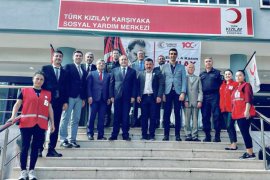 Karşıyaka Protokolü Kızılay Haftası'nı Kutladı