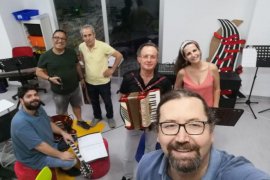 Karşıyaka Sanat Derneği’ndan HEY sürprizi…