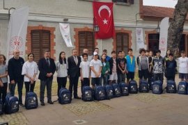 Yetenekli sporculara ödül...