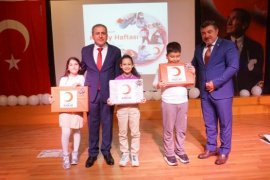 Karşıyaka'da Kızılay Haftası öğrencilerle kutlandı