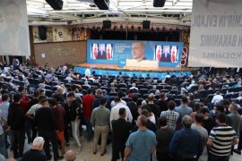 Ak Parti Karşıyaka İlçe Başkanlığı'na Didem Dereboylu Keseli seçildi