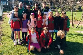 Karşıyakalı tenisçilerin Antalya çıkarması...