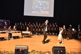 Karşıyaka, Atatürk'ü saygıyla andı