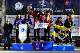 KSK'li yelkenciler zirvede...