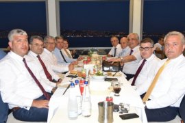 Karşıyaka adliye sarayının duygu dolu vedalaşması…