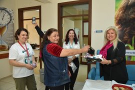 Karşıyakalı İş Kadınları Hemşireler Günü'nü KETEM’de kutladı