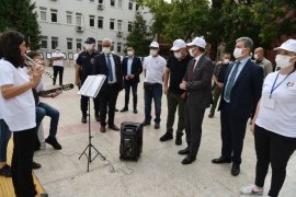 Karşıyaka Sağlığını Koruyor ve En iyi Narkotik Polisi: Anne