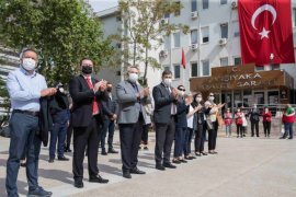 Başkan Tugay'ın iki çocuk misafiri vardı...