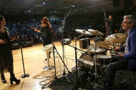 Liseli gençlerden muhteşem final