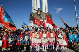 27. Uluslararası 23 Nisan Karşıyaka Çocuk Festivali başladı...