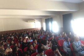 Karşıyakalı gazilere öğrencilerden sürpriz