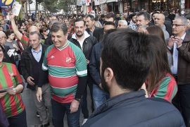 CHP adayı Tugay’a 35,5 yıllık arkadaşlarından destek…