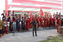 Karşıyaka Halk Eğitim Merkezi 2071 Mehteran Bölüğü'nden harika kutlama