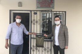 Ak Parti Karşıyaka'dan muhtarlara sağlık seti