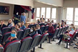 Karşıyaka Halk Eğitimi Merkezi’nden “Dünya Sevgi Günü”