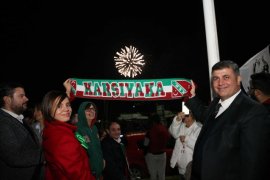 Dünya Karşıyakalılar Günü’ne muhteşem kutlama