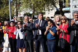 Karşıyaka 9 Eylül’ü İzmir Marşı ile kutladı