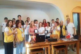 İzmir Karşıyaka Çarşı Lions Kulübü bir ilki gerçekleştirdi