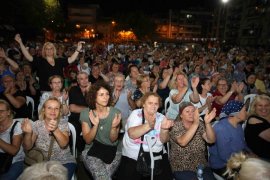 Karşıyaka’da Balkan rüzgarları esti