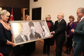 Karşıyaka CHP Kadın Kolları Genel Merkez'de...