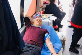 Kaymakam Çalışır ve bürokratlar Afet Bölgesi için kan verdiler...