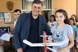 Cumhuriyet çocukları sanat ve sporla buluştu