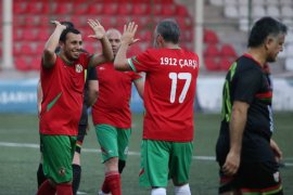 Karşıyaka’da örnek turnuva