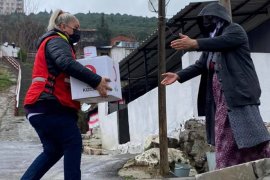 Karşıyaka Kızılay yine hizmette...