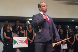 Görme engelli Barış’ın türkü aşkı…