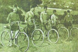 Bülent Zeren Unutulmadı / Karşıyakalı Petriçe