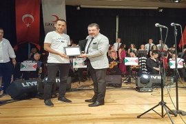 Kızılay Karşıyaka'da görkemli kutlama...