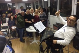 Mert Algan'a sürpriz doğum günü...