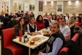 Karşıyaka Nüfus Müdürlüğü Yılbaşını kutladı