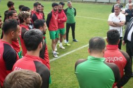 Başkan Tugay, Karşıyaka Spor Kulübü'nü ziyaret etti