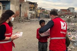 Karadeniz Ailesi hizmet peşinde…