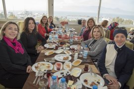 KARİŞKAD Kadınları Kadınlar Günü'nü kutladı