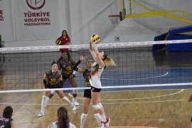 Kaf Kaf'ın kızları Edremit'te mutlu...