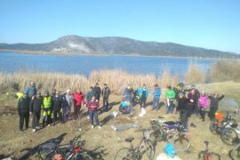Bostanlıspor Yetişkinler Bisiklet Takımı Belevi Gölü'ne gitti...