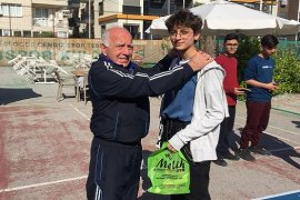 Karşıyaka Masa Tenisi Turnuvası yapıldı...