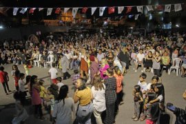 Karşıyaka Cumhuriyet Mahallesi’nde şenlik var!..