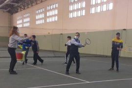 Karşıyaka'da tenisin Romanını yazıyorlar